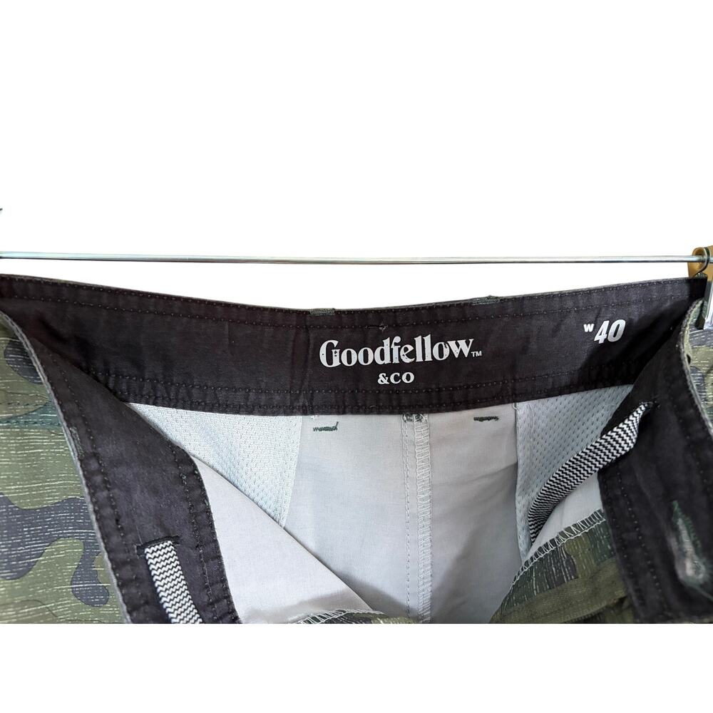 Goodfellow & Co Camo Shorts Men's 40 Green Camouflage Flat Front Casual Stretch - Picture 2 of 3